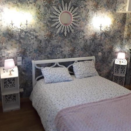 サン・ナゼール Le Jardin Fleuri Bed & Breakfast エクステリア 写真